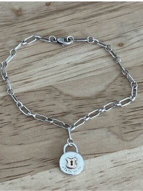 Tiffany &Co Sterling Silver Padlock Charm Chain Bracelet - Silver